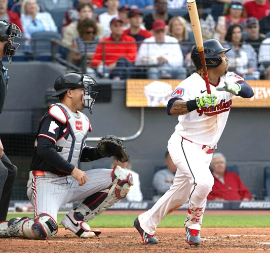 Ramirez back in Guardians lineup